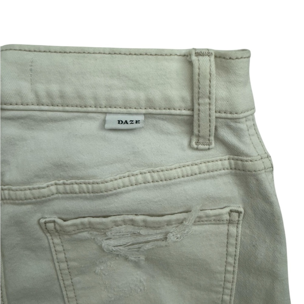 DAZE DENIM Dad High Rise Cuff Womens Off White Denim Shorts Size 25 - Picture 7 of 10